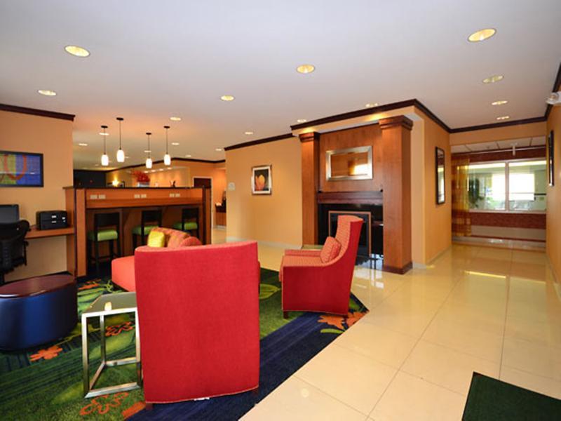 Fairfield Inn & Suites Jefferson City Exterior photo