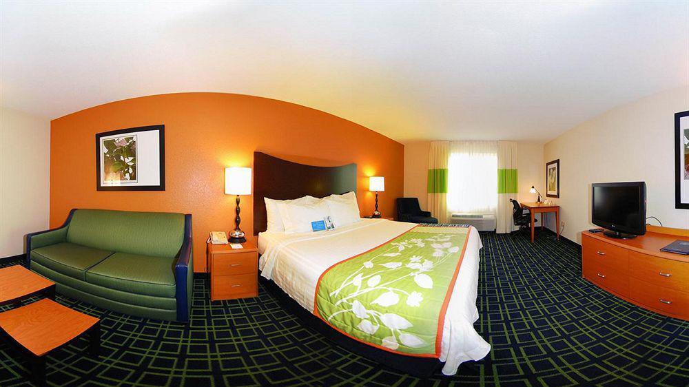 Fairfield Inn & Suites Jefferson City Exterior photo