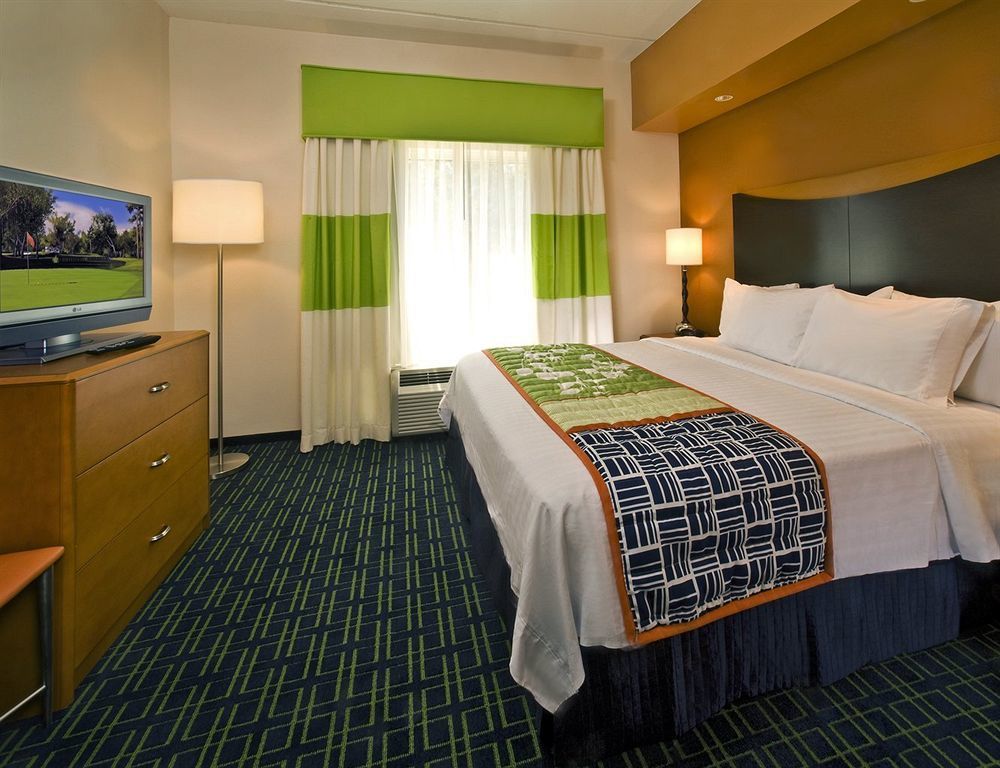 Fairfield Inn & Suites Jefferson City Exterior photo
