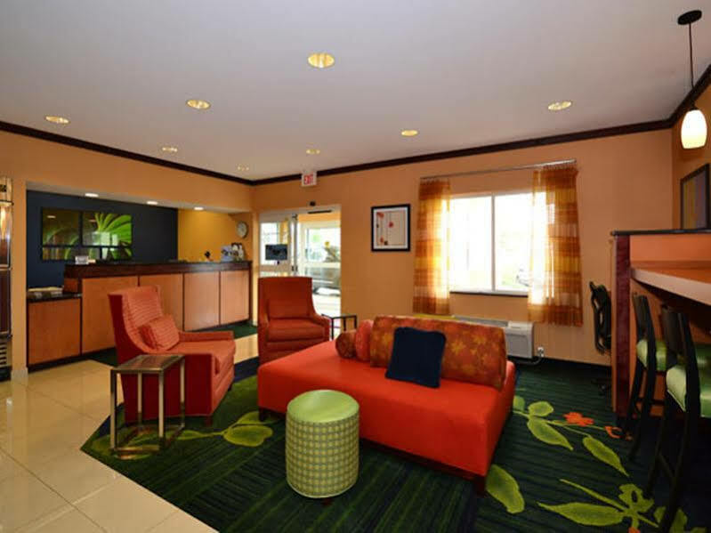 Fairfield Inn & Suites Jefferson City Exterior photo